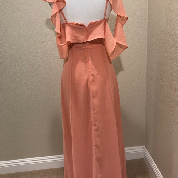 Peach colored dress - Picture 3 of 7